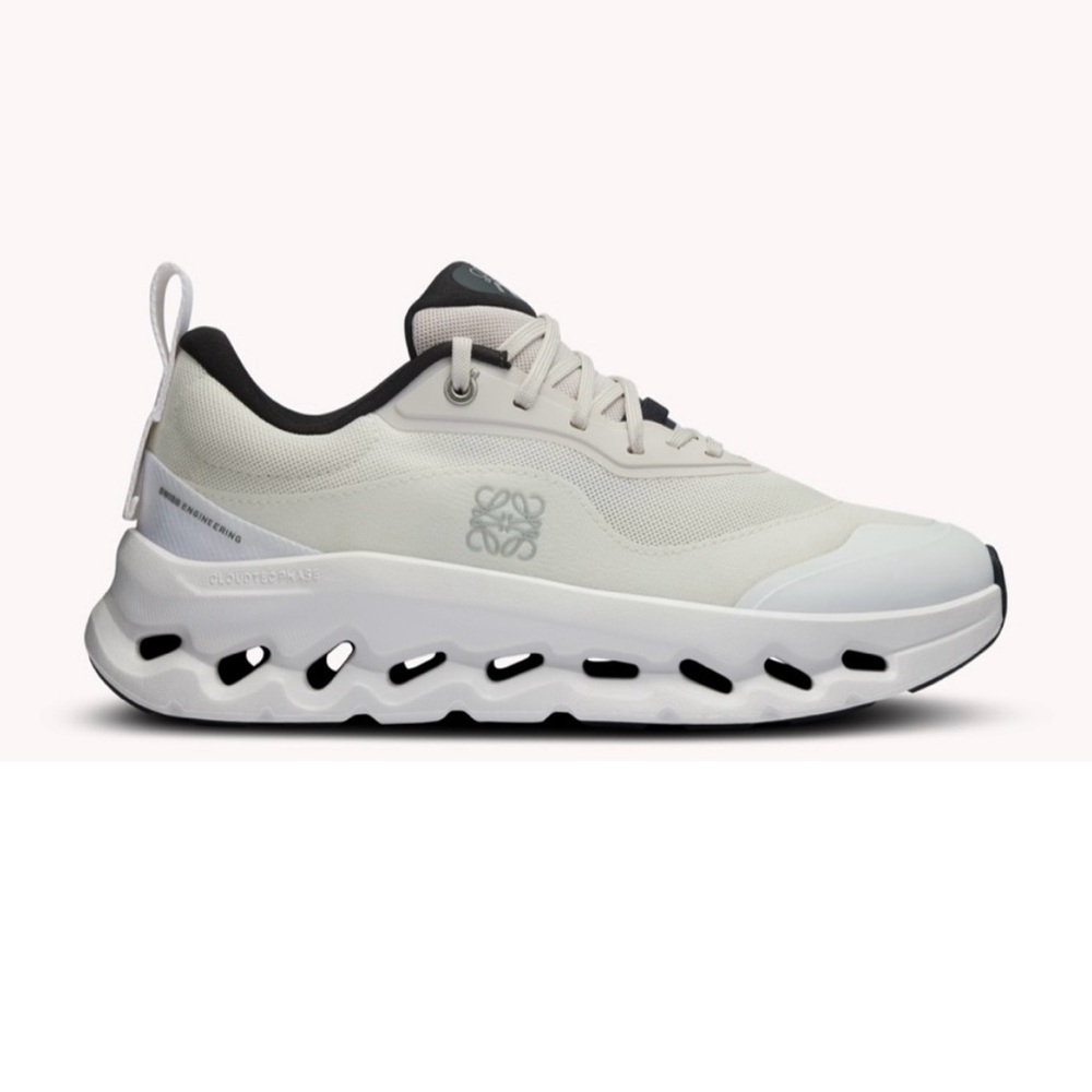 On Running Cloudtilt 2
LOEWE Sand White 37